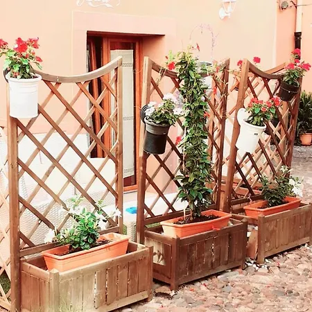 Ada'S Guest House Bosa Exterior photo