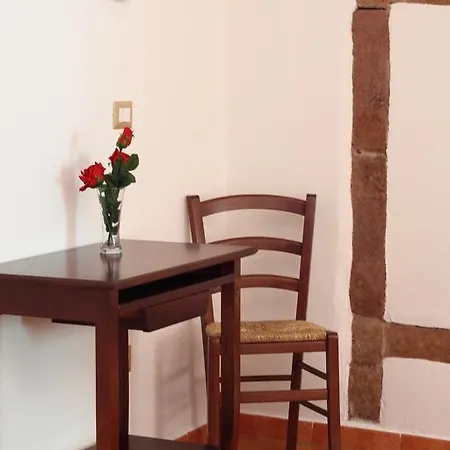Ada'S Guest House Bosa Room photo