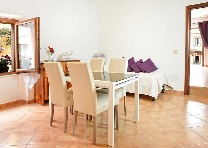 Ada\'S Guest House