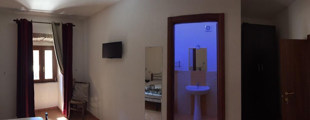 Ada's Guest house Bosa